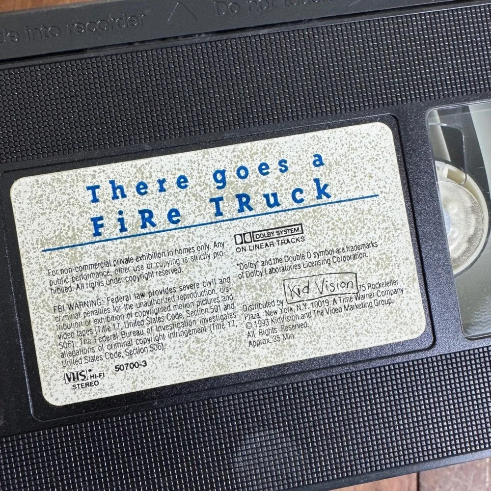KidVision There Goes A‎ Fire Truck VHS Tape Kids Action Video 1993